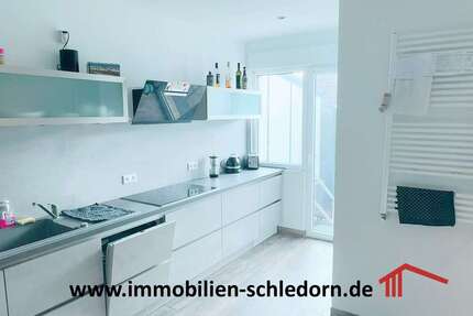 Haus zum Kaufen in Oberhausen 439.000,00 € 210 m²