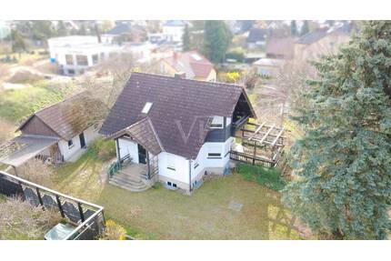 TOLLES HAUS MIT GROSSEM GRUNDSTÜCK IN RUHIGER LAGE VON RADEBEUL + NEBENGEBÄUDE