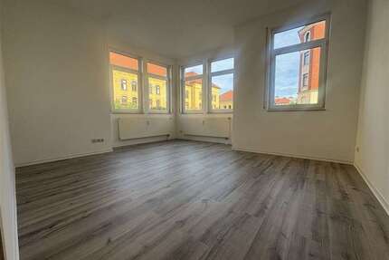Wohnung zum Mieten in Plauen 395,00 € 66.42 m²