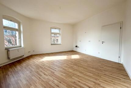 Hilbersdorf * frisch renoviert * Wohnküche * frei - Chemnitz Ebersdorf