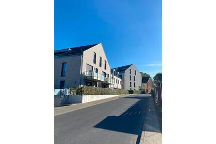 Neubau-Reihenhaus in Brachelen - 935,00&nbsp;EUR Kaltmiete, ca.&nbsp; 85,00&nbsp;m&sup2; in Hückelhoven (PLZ: 41836)