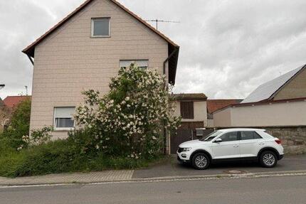 Haus stark reparaturbedürftig - 149.000,00&nbsp;EUR Kaufpreis, ca.&nbsp; 180,00&nbsp;m&sup2; in Oberschwarzach (PLZ: 97516)