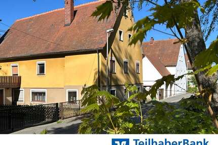 Haus zum Kaufen in Erlangen Frauenaurach 287.000,00 € 236 m² - Erlangen / Frauenaurach