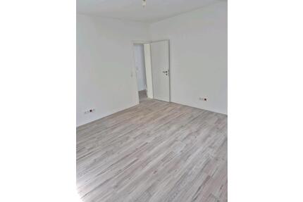 wohnung pfullingen,Jobcenter passt,Eltern mit 3oder4 klein kinder - Reutlingen