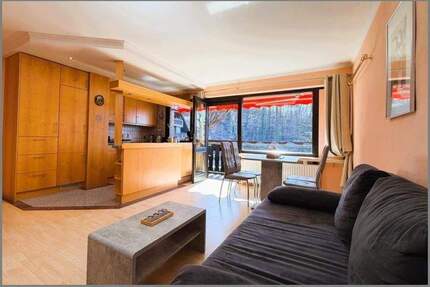 Schicke 2-Zi.-Eigentumswohnung oder Airbnb mit Balkon, TG-Stellplatz und Aufzug - Sasbachwalden