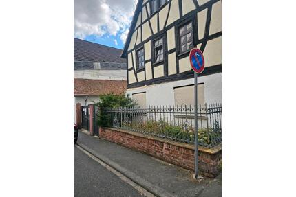 Hofreite mit großer Werkstatt - 405.000,00&nbsp;EUR Kaufpreis, ca.&nbsp; 120,00&nbsp;m&sup2; in Wiesbaden (PLZ: 65207) Bierstadt