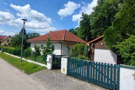 Erstbezug: Saniertes EFH am Pätzer See – Waldrand, Garage, EBK - Bestensee