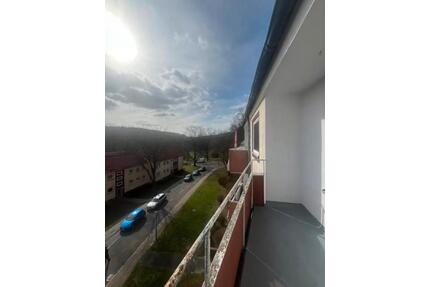 **Eichenweg 17, GBH | Ihr neues Wohlfühl-Zuhause: Helle 3-Zimmer-Wohnung mit Balkon in Salzgitter-Gebhardshagen
