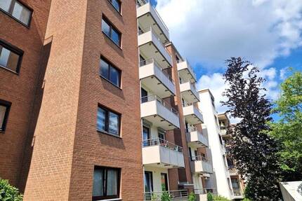 Großzügige, helle 3 Zimmer Wohnung mit 2 Balkonen und Aufzug - Hannover Heideviertel