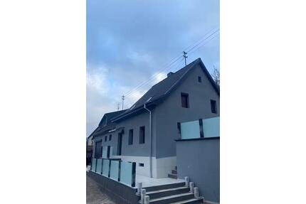 Komplett saniertes Einfamilienhaus 180 m² auf 1.730 m² Grundstück - Kusel
