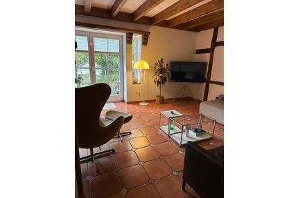 Charmante Fachwerkwohnung mit Garten, neue Bäder & Einbauküche - Hiddenhausen