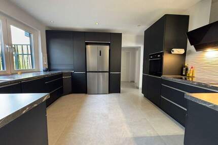 Modernisiertes EFH mit viel Platz und großer GarageWerkstatt in gefragter Lage von Bremen-Osterholz