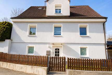 Haus zum Kaufen in Kupferberg 80.000,00 € 118 m²
