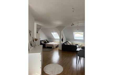 1-Raum-Wohnung DG in Leipzig-Stötteritz | ab sofort | 745€ warm