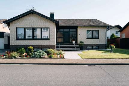 Haus zum Kaufen in Gangelt-Niederbusch 418.000,00 € 133 m²