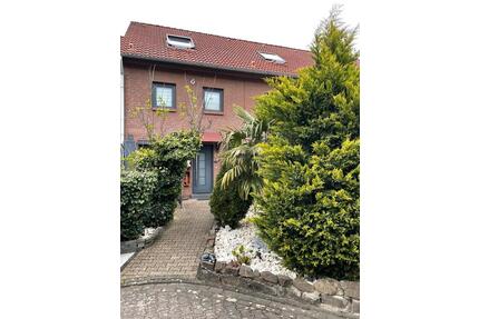 Modernisiertes Reihenhaus mit Wintergarten in ruhiger Lage - Langenfeld (Rheinland)