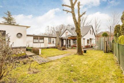 Kleines Einfamilienhaus mit Ausbaupotential in Berlin-Biesdorf