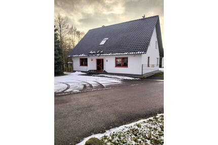 freistehendes Einfamilienhaus mit großzügigen Nebengelass und GS - Colbitz