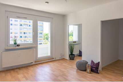 Wohnung zum Mieten in Chemnitz 230,00 € 36.08 m²