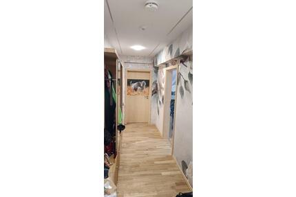 4 Zi- Wohnung mit Balkon, Gäste WC, 2 OG, kein Dachgeschoss - Oberhausen