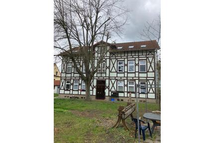 2,5-Zimmer Wohnung in Straußfurt