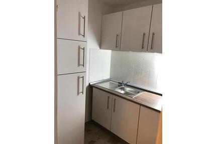 2-Zi-Wohnung für Studenten(innen) - EUR 1500,00 warm - München Ramersdorf-Perlach
