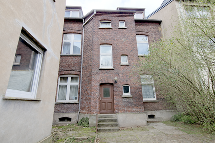 Haus zum Kaufen in Oberhausen 289.000,00 € 281.35 m²