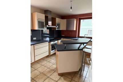 Wohnung zum Mieten in Pförring 1.400,00 € 210 m²