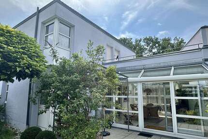 Haus zum Kaufen in Regensburg 1.250.000,00 € 177 m²
