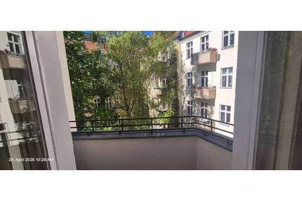 süße Altbauwohnung im Gartenhof mit Balkon nach Westen ausgerichtet, muss renoviert werden - Berlin Kreuzberg