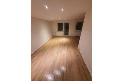 Lichtdurchflutete 3-Zi (67 m²), Südbalkon, Einbauküche - Erstbezug nach Sanierung - Bestensee Pätz