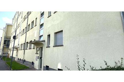 Erstbezug nach Renovierung - 3-Zimmer Wohnung in Toplage zur Uniklinik - WG bevorzugt - Frankfurt am Main Niederrad