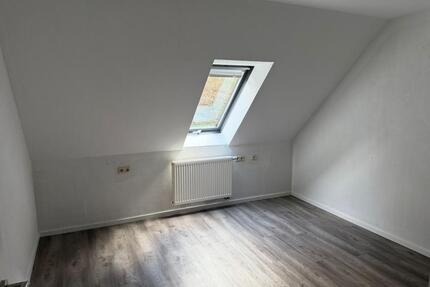 4-Zimmer Wohnung SOFORT frei - mit Balkon - Uder