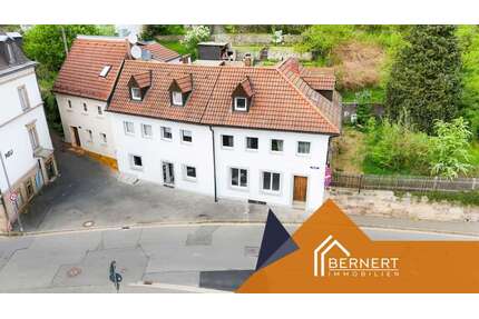 Haus zum Kaufen in Kulmbach 295.000,00 € 218.3 m²