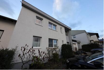 Einzigartiges Wohnensemble in Quierschied. Viel Platz - Garten