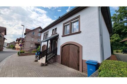 Charmantes historisches Einfamilienhaus in Reichenbach-Steegen - Steinwenden