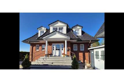 Haus zum Kaufen in Rellingen 1.599.000,00 € 260 m²