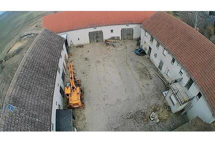 Bauernhof Vier-Seiten-Hof - 185.000,00&nbsp;EUR Kaufpreis, ca.&nbsp; 240,00&nbsp;m&sup2; in Malschwitz (PLZ: 02694)