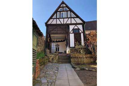 Haus zum Mieten in Weinheim 1.250,00 € 100 m²