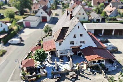Fränkisches Haus mit 3 Wohnungen und Möglichkeit zum 6-Familien-Haus - Burgthann Mimberg