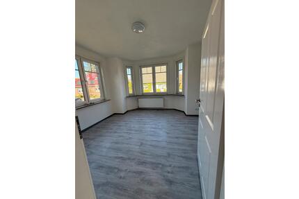 Attraktive 3-Zimmer-Altbauwohnung im Zentrum mit Terrasse, Garten - Aurich