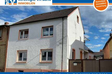 Haus zum Kaufen in Lingenfeld 429.000,00 € 218 m²