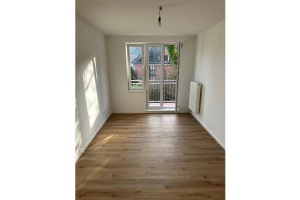3-Zimmer-Wohnung (79,5 m²) mit Balkon & Küche ab 15.4. in Lesum - Bremen Burglesum