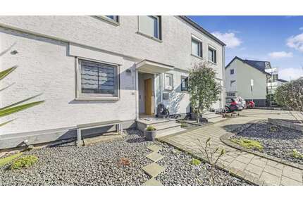 Haus zum Kaufen in Niederkassel 450.000,00 € 123 m²