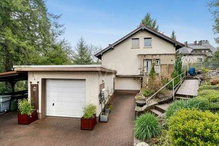 Haus zum Kaufen in Schmitten 449.000,00 € 241 m²