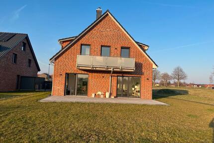 Wunderschöner Doppelhaushälfte in Kleinburgwedel KFW-40 Haus - Langenhagen Engelbostel