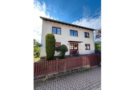 Ein- bzw. Zweifamilienhaus in Sontra