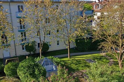 WG-Zimmer, möbliert, ruhig mit Südbalkon, gute MVV Anbindung - München Sendling-Westpark