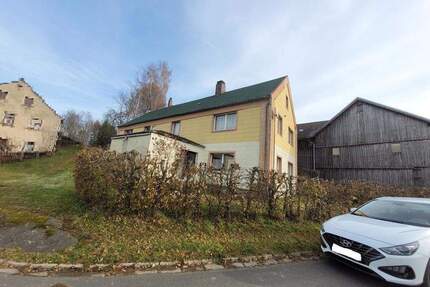 Ehem. Dreiseitenhof mit zusätzlichen Wiesen- und Garagengrundstücken in Schönwald