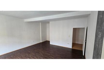 4 Zimmer Wohnung 100 QM - 600,00&nbsp;EUR Kaltmiete, ca.&nbsp; 100,00&nbsp;m&sup2; in Meiningen (PLZ: 98617)